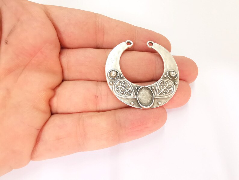 2 Silver Charms Blank Bezel Resin Bezel Mosaic Mountings Antique Silver Plated Charms (40x39mm) (10x8mm Bezel Size) G22168