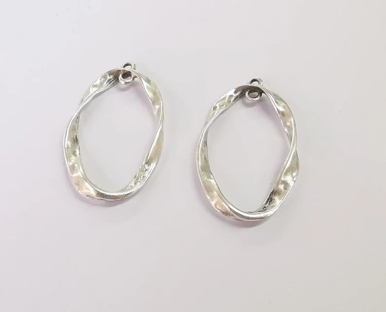 2 Organic Shape Charms, Oval Hammered Charms, Earring Connector, Pendant Parts, Dangle Findings, Antique Silver Plated (38x22mm) G24413