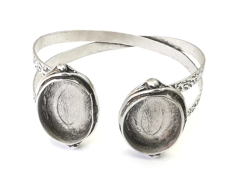 Textured bracelet cuff blank bezel Glass cabochon base Adjustable antique silver plated brass (25x18 mm ) G26133