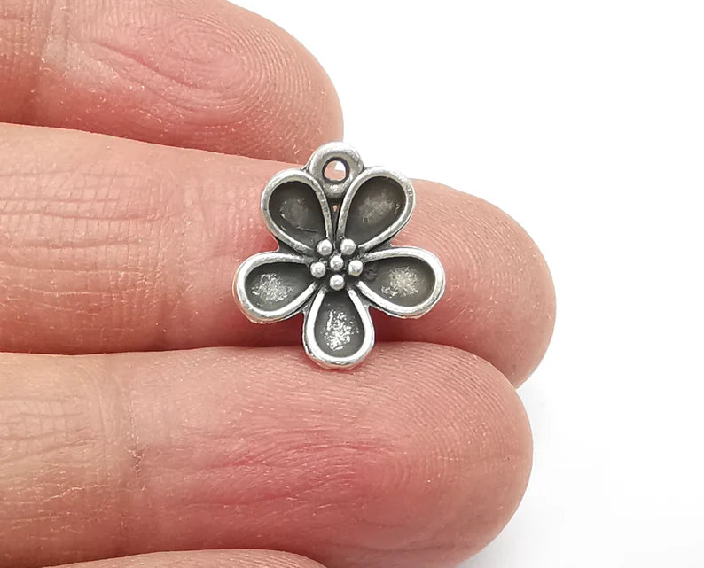 4 Flower Charms Antique Silver Plated Brass Charms (15x14mm) G27354