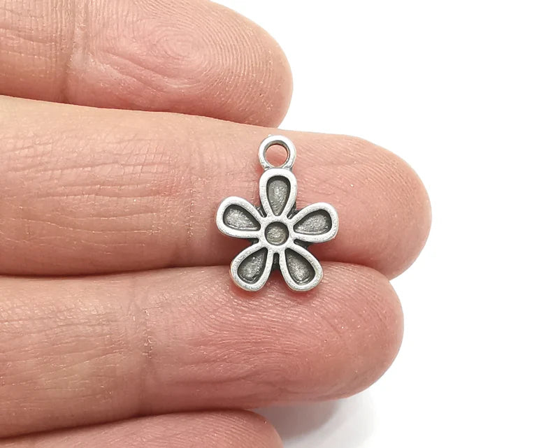 10 Flower Charms Antique Silver Plated Charms (17x13mm) G27392