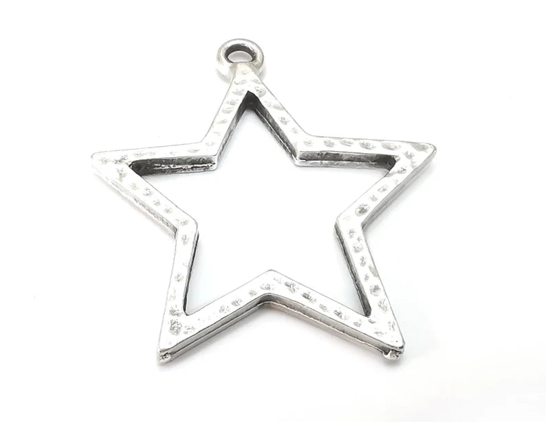 Star Charms Antique Silver Plated Hammered Charms (35x32mm) G28461