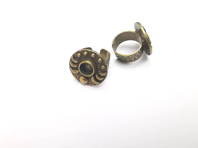 Crescent Moon Ring, The Phases of The Moon Ring Blank Setting, Cabochon Mounting, Adjustable Resin Base Bezels, Antique Bronze (8mm) G28638