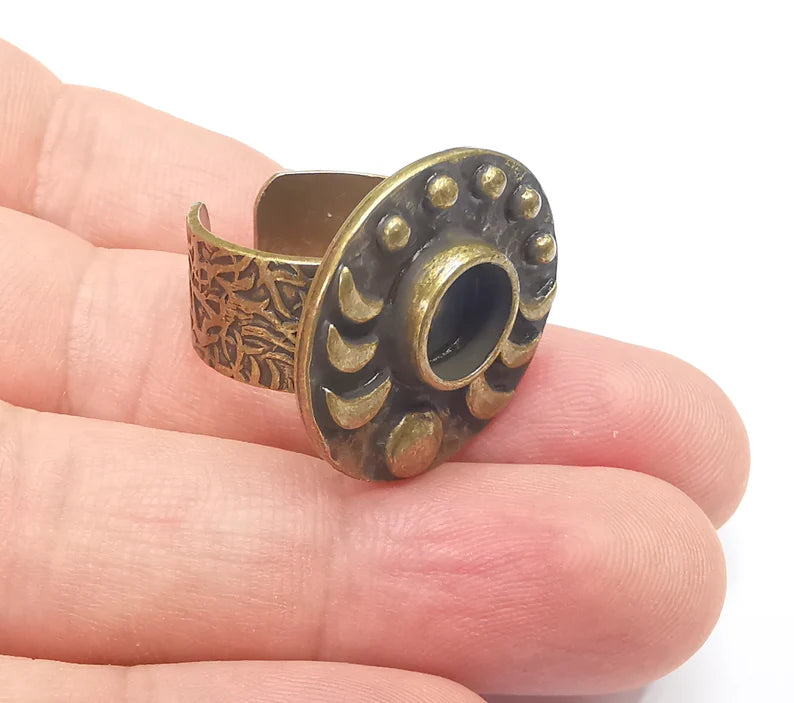 Crescent Moon Ring, The Phases of The Moon Ring Blank Setting, Cabochon Mounting, Adjustable Resin Base Bezels, Antique Bronze (8mm) G28638