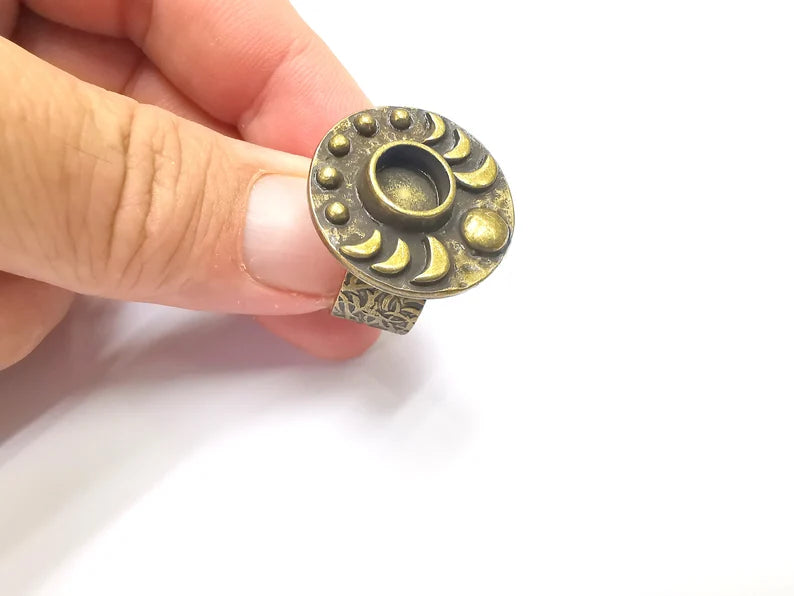 Crescent Moon Ring, The Phases of The Moon Ring Blank Setting, Cabochon Mounting, Adjustable Resin Base Bezels, Antique Bronze (8mm) G28638