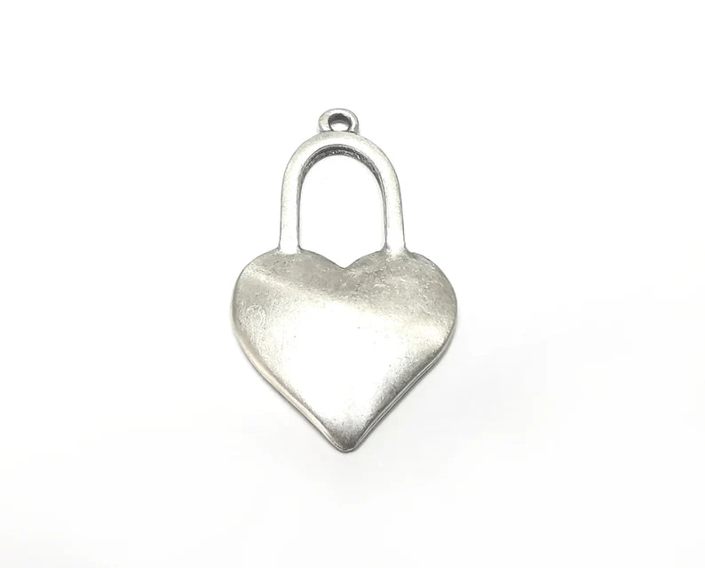 2 Heart Charms, Dangle Charms Antique Silver Plated (38x21mm) G29843