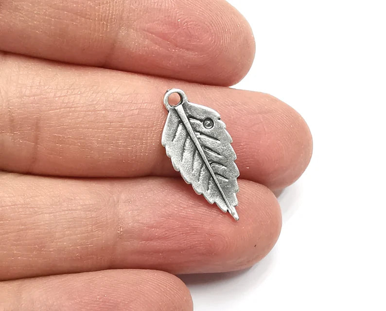 5 Leaf Charms Antique Silver Plated Charms (24x11mm) G29857