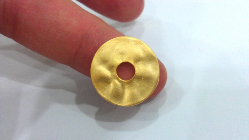 2 Gold Round Charms, Gold Plated Metal (20 mm) G17867