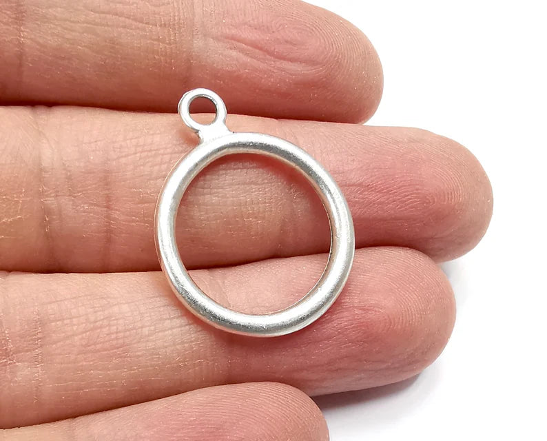 4 Circle Hoop Charms, Dangle Charms Antique Silver Plated (30x23mm) G29854