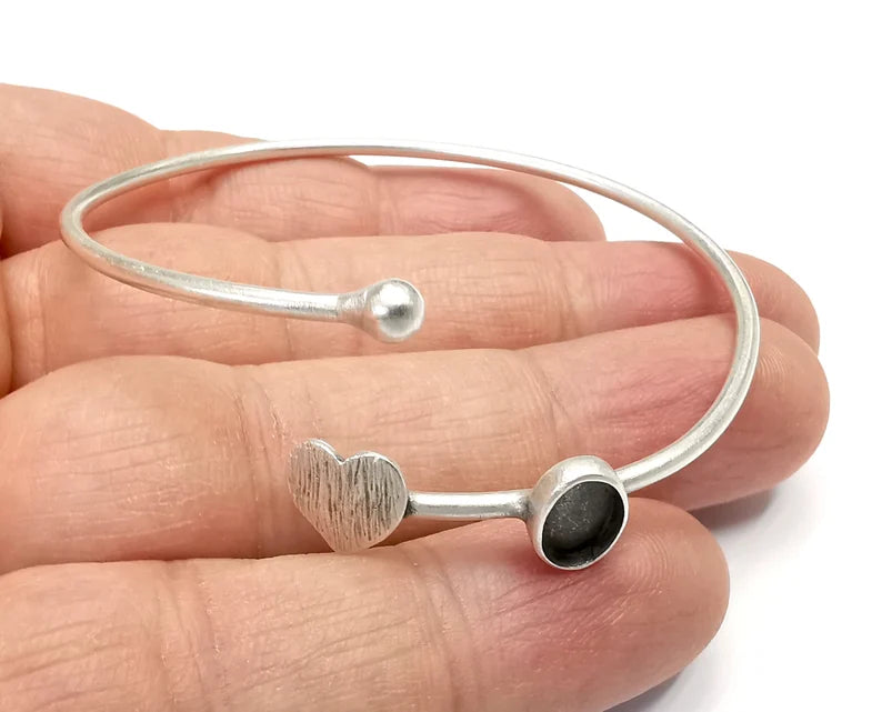 Heart Bracelet Bezel Blank Resin Bezel Cabochon Cuff Base Settings Adjustable Bracelet Antique Silver Plated Brass (8x6mm Bezel) G33007