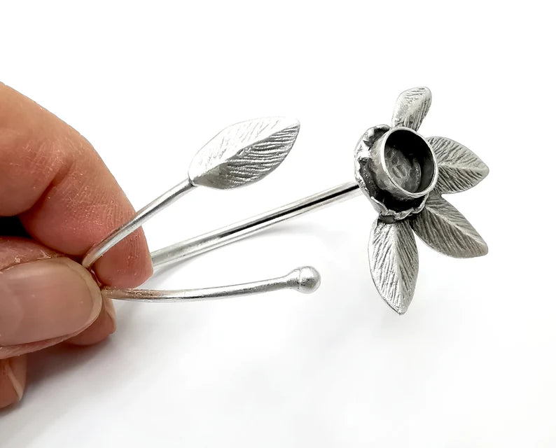 Flower Leaf Bracelet Bezel Blank Resin Bezel Cabochon Cuff Base Settings Adjustable Bracelet Antique Silver Plated Brass (10mm Bezel) G33329
