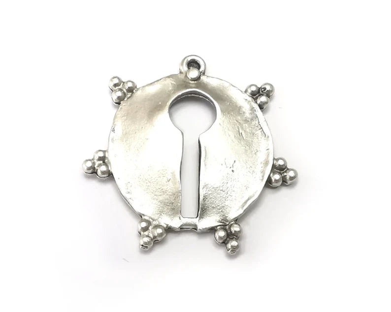 Key Hole Charms, Antique Silver Plated Dangle Charms (33x33mm) G33495