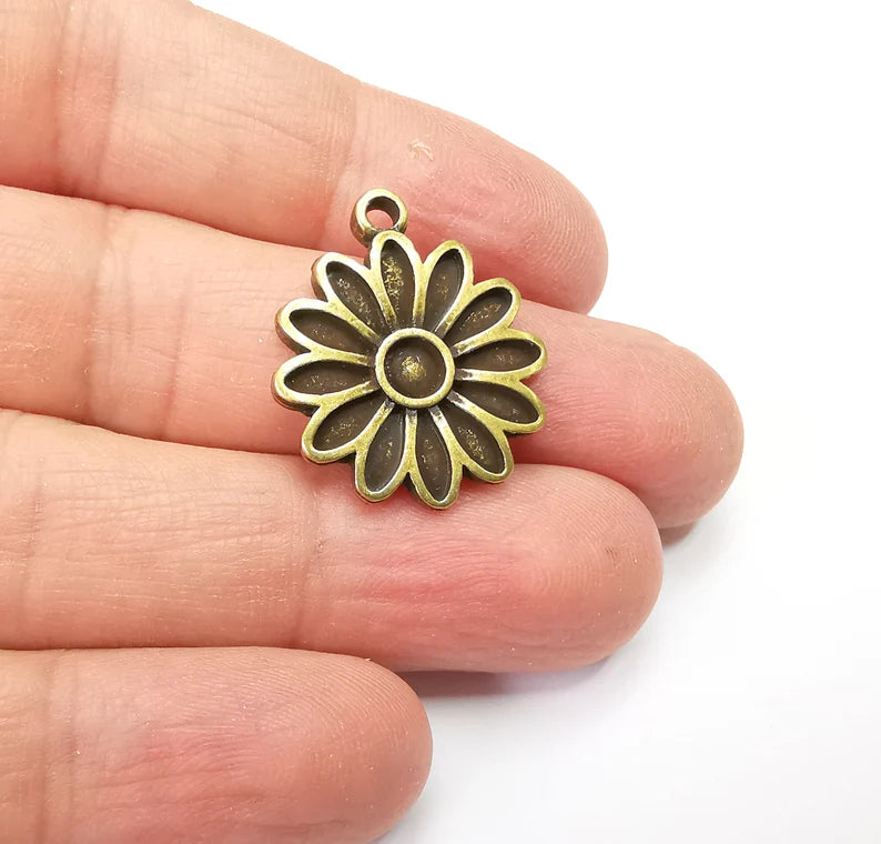 2 Flower Charms Antique Bronze Plated Charms (27x22mm) G33522