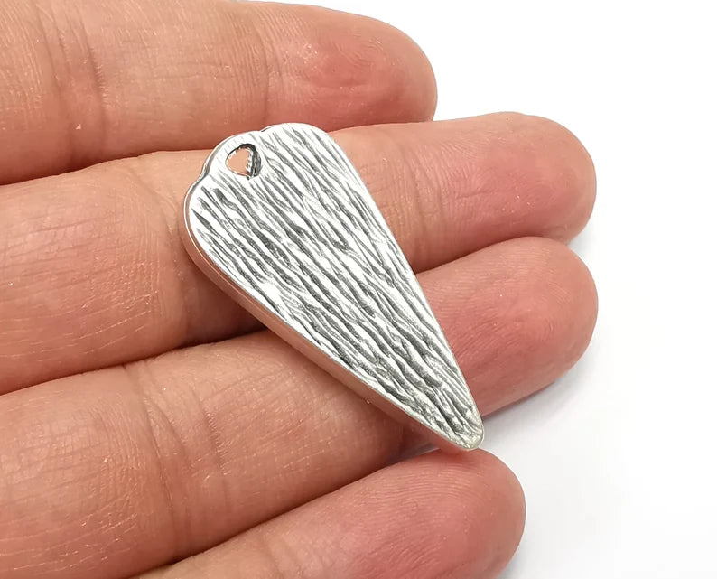 Long Heart Pendant Blanks, Resin Bezel Bases, Mosaic Mountings, Dry flower Frame, Polymer Clay base, Antique Silver Plated (34x16mm) G33548