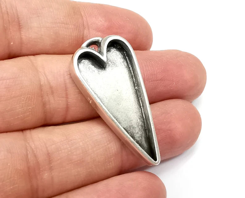 Long Heart Pendant Blanks, Resin Bezel Bases, Mosaic Mountings, Dry flower Frame, Polymer Clay base, Antique Silver Plated (34x16mm) G33548