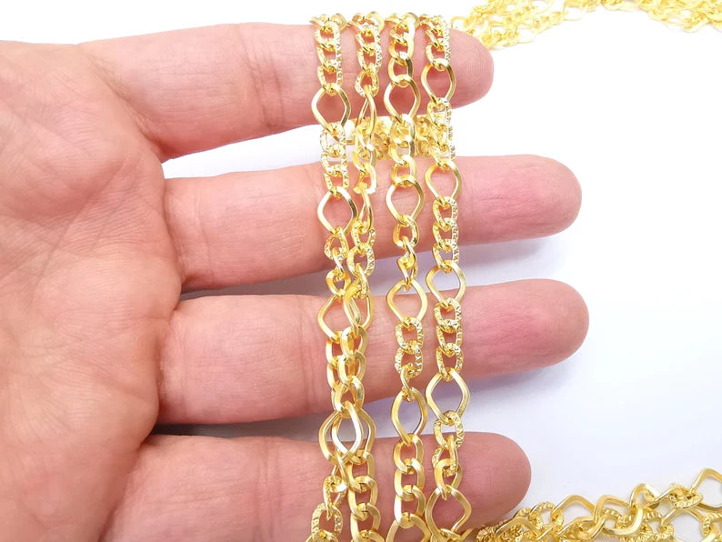 Gold Figaro Chain (10x7 and 6x5 mm) Gold Plated Chain G33562
