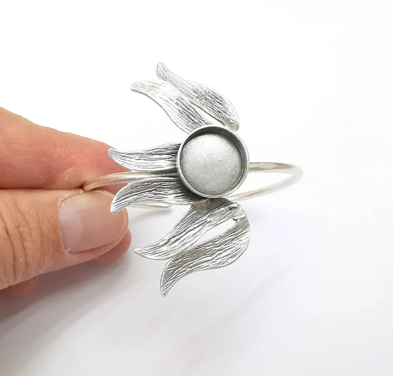 Tulip Flower Leaf Bracelet Bezel Blank Resin Bezel Cabochon Adjustable Cuff Base Settings Antique Silver Plated Brass (14mm Bezel) G33566