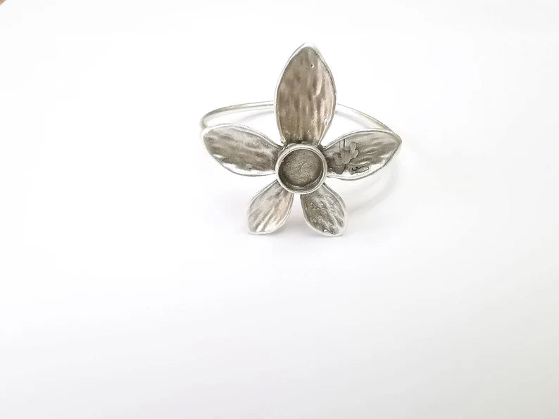 Flower Bracelet Bezel Blank Resin Bezel Cabochon Adjustable Cuff Base Settings Antique Silver Plated Brass (10mm Bezel) G33568