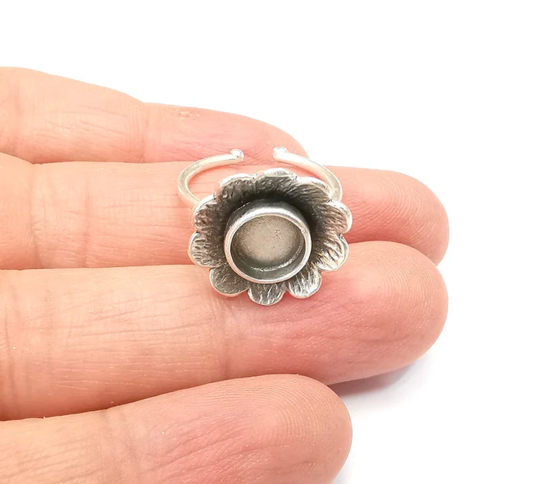Flower Ring Blank Setting, Wire Ring Cabochon Mounting, Adjustable Resin Ring Base Bezels, Antique Silver Plated Brass (8mm) G33583