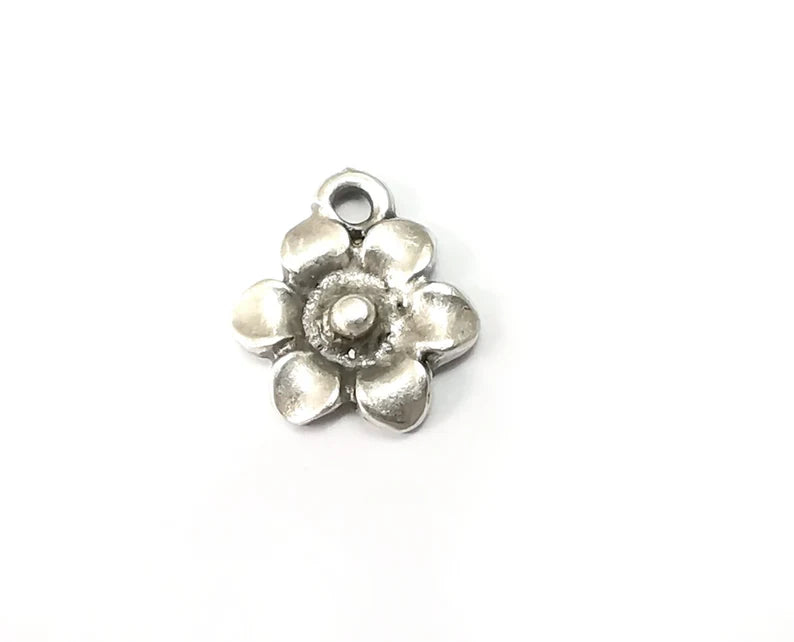 5 Flower Charms, Antique Silver Plated Charms (13x12mm) G33506
