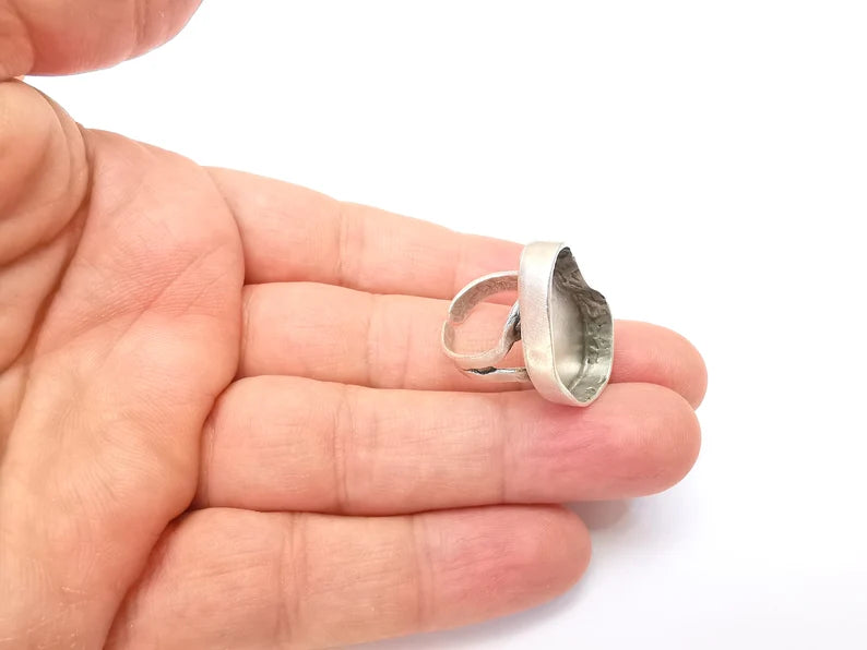 Amorphous Ring Setting Resin Ring Blank Mounting Adjustable Dried Flower Rings Base Bezel Antique Silver Plated Brass (24x17mm) G33586