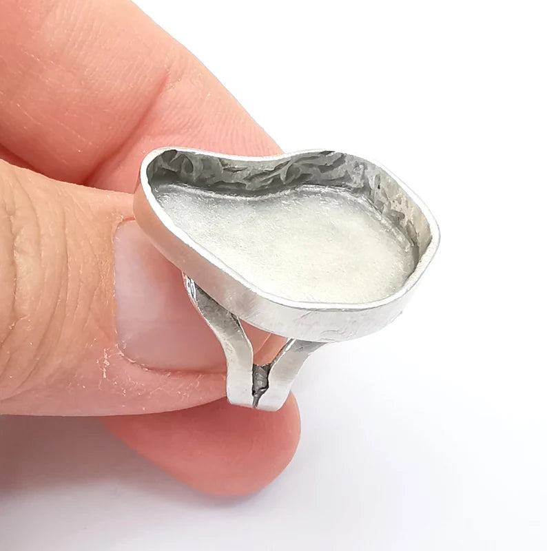 Amorphous Ring Setting Resin Ring Blank Mounting Adjustable Dried Flower Rings Base Bezel Antique Silver Plated Brass (24x17mm) G33586