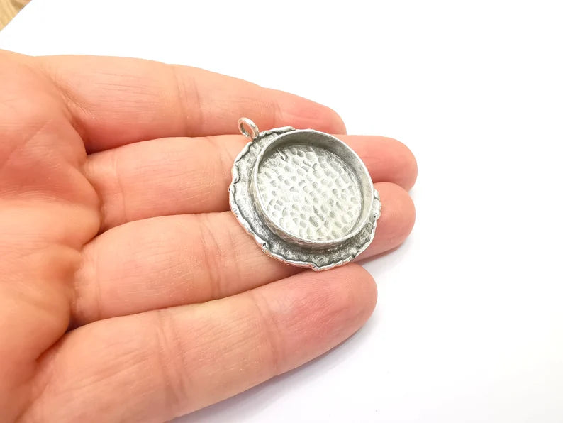 Hammered Pendant Blanks, Resin Bezel, Cabochon Bases, Mosaic Mountings, Dry flower Frame, Polymer Clay, Antique Silver Brass (25mm) G33588