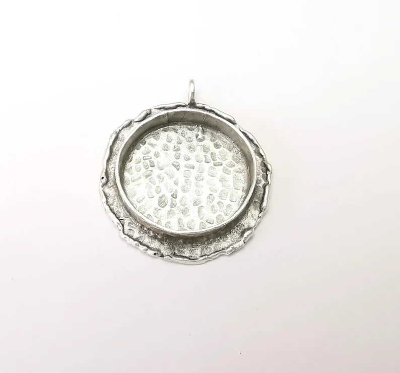 Hammered Pendant Blanks, Resin Bezel, Cabochon Bases, Mosaic Mountings, Dry flower Frame, Polymer Clay, Antique Silver Brass (25mm) G33588