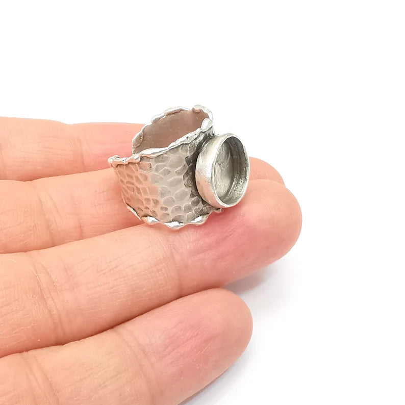 Hammered Ring Setting Resin Ring Blank Cabochon Mounting Adjustable Dried Flower Ring Base Bezel Antique Silver Plated Brass (12mm) G33591