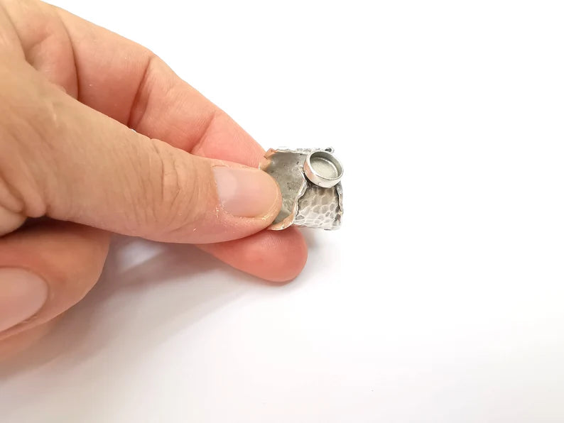 Hammered Ring Setting Resin Ring Blank Cabochon Mounting Adjustable Dried Flower Ring Base Bezel Antique Silver Plated Brass (8mm) G33598