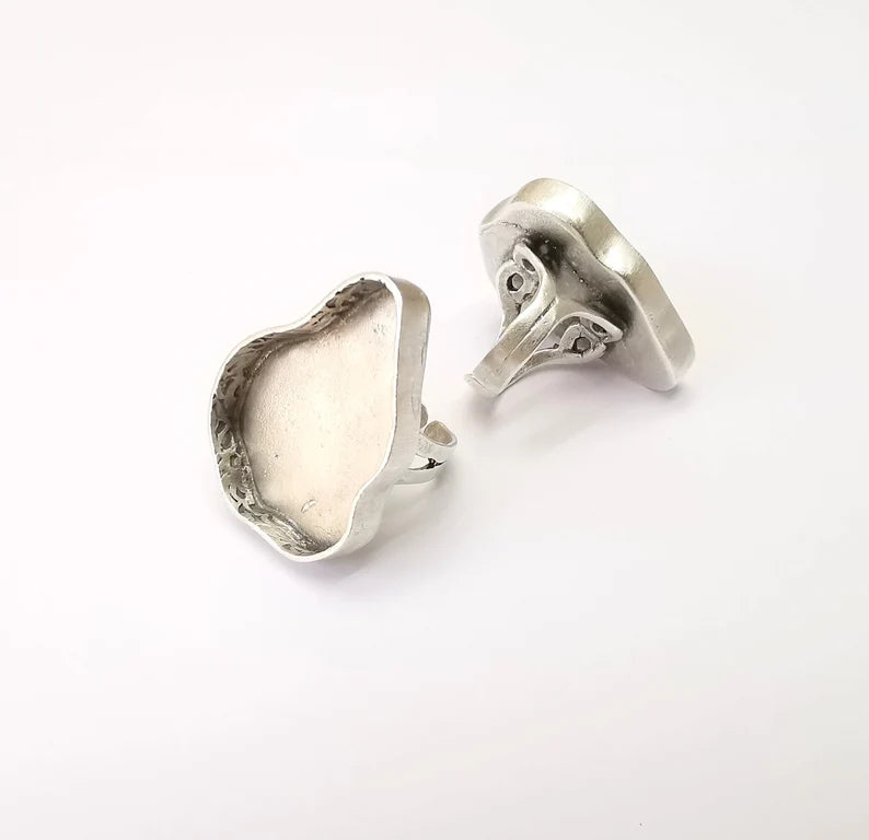 Amorphous Ring Setting Resin Ring Blank Mounting Adjustable Dried Flower Rings Base Bezel Antique Silver Plated Brass (33x25mm) G33599