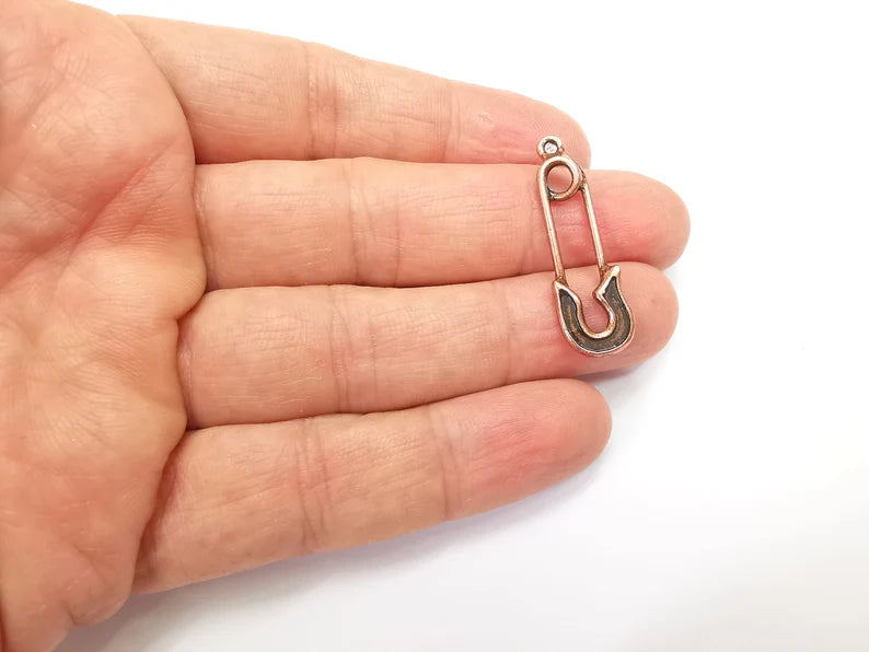 4 Safety Pin Charms, Antique Copper Plated Dangle Charms (35x11mm) G33517