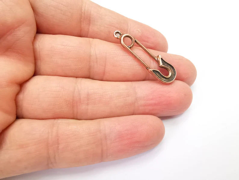 4 Safety Pin Charms, Antique Copper Plated Dangle Charms (35x11mm) G33517