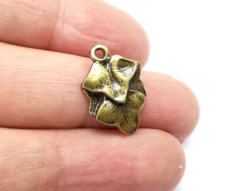 2 Leaves Charms, Antique Bronze Plated (21x16mm) G33619