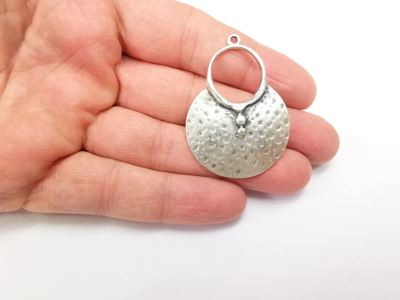 Dangle Hammered Charms, Antique Silver Plated (48x35mm) G33621
