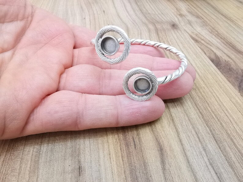 Folded Bracelet Bezel Cuff Blank Resin Mountings Cabochon Base Settings Antique Silver Plated Brass Adjustable Bracelet (8mm Bezel) G33637