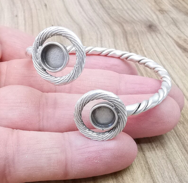 Folded Bracelet Bezel Cuff Blank Resin Mountings Cabochon Base Settings Antique Silver Plated Brass Adjustable Bracelet (8mm Bezel) G33637