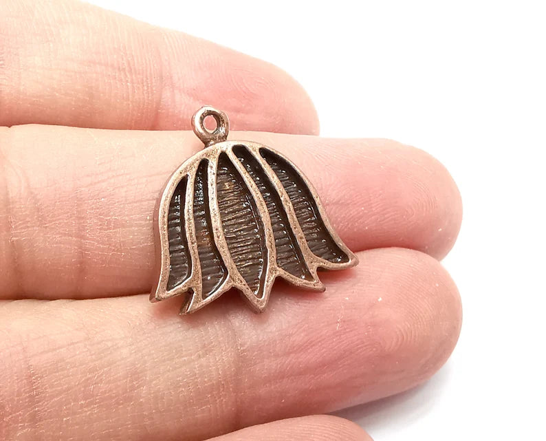 4 Flower Charms Antique Copper Plated Charms (23x22mm) G33653