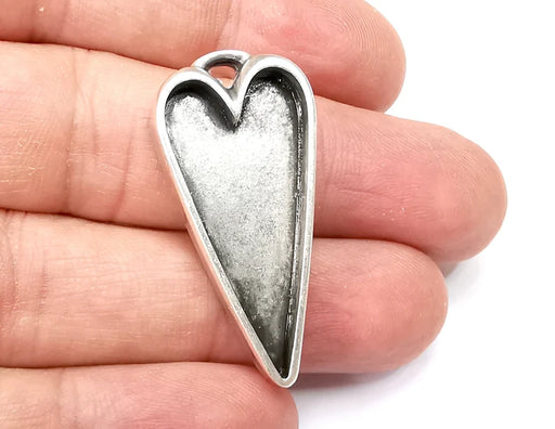 Long Heart Pendant Blanks, Resin Bezel Bases, Mosaic Mountings, Dry flower Frame, Polymer Clay base, Antique Silver Plated (34x16mm) G33548