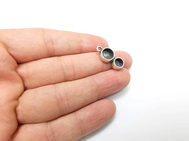 Round Pendant Blanks, Resin Bezel Bases, Mosaic Mountings, Polymer Clay base, Antique Silver Plated (8mm and 6mm) G33668