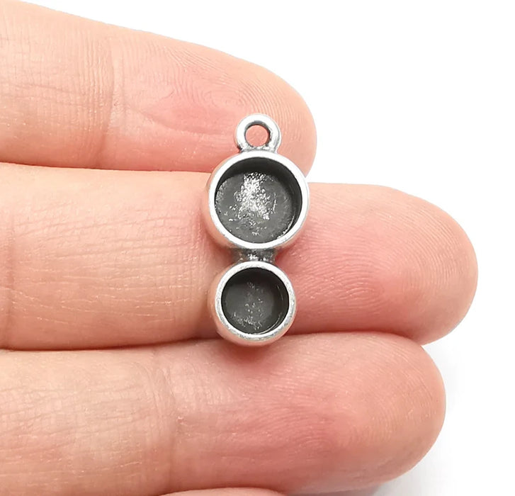 Round Pendant Blanks, Resin Bezel Bases, Mosaic Mountings, Polymer Clay base, Antique Silver Plated (8mm and 6mm) G33668