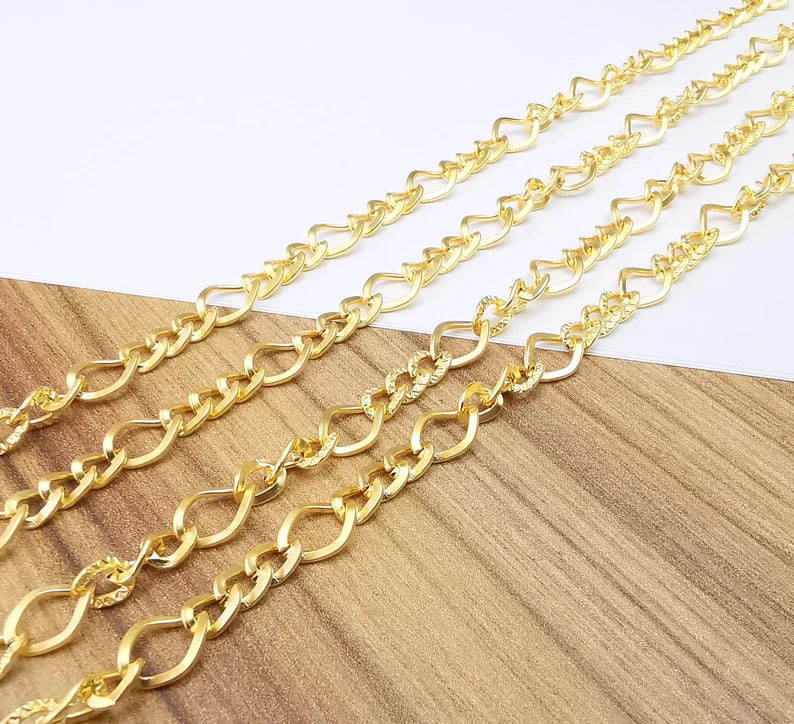 Gold Figaro Chain (10x7 and 6x5 mm) Gold Plated Chain G33562