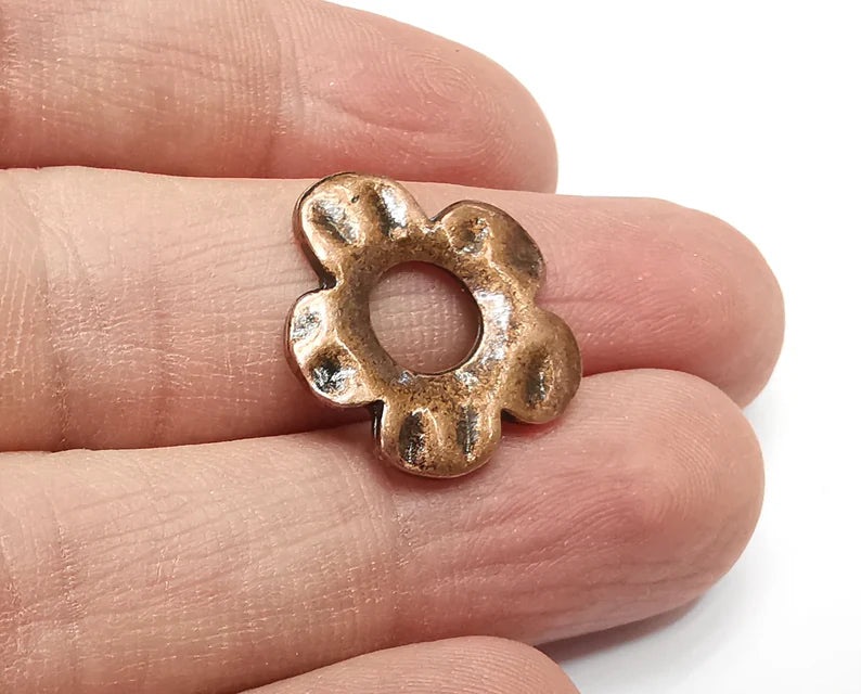 5 Flower Charms Findings, Antique Copper Plated Charms (22mm) G33709