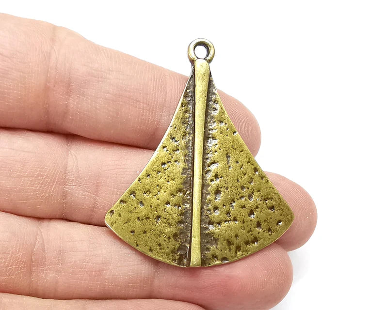 Hammered Charms, Antique Bronze Plated Charms (48x39mm) G33725