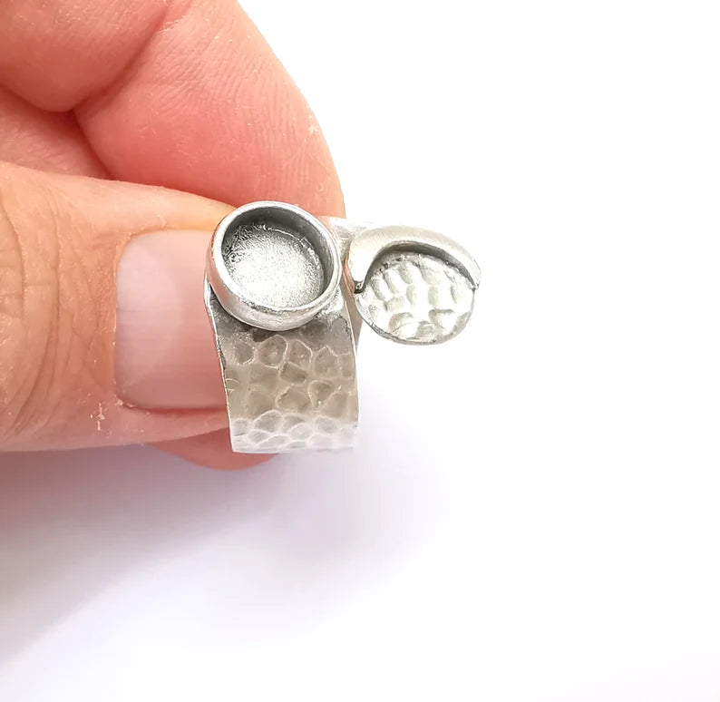 Crescent Ring Setting Blank Cabochon Mounting Adjustable Ring Base Bezel Antique Silver Plated Brass (8mm) G33587