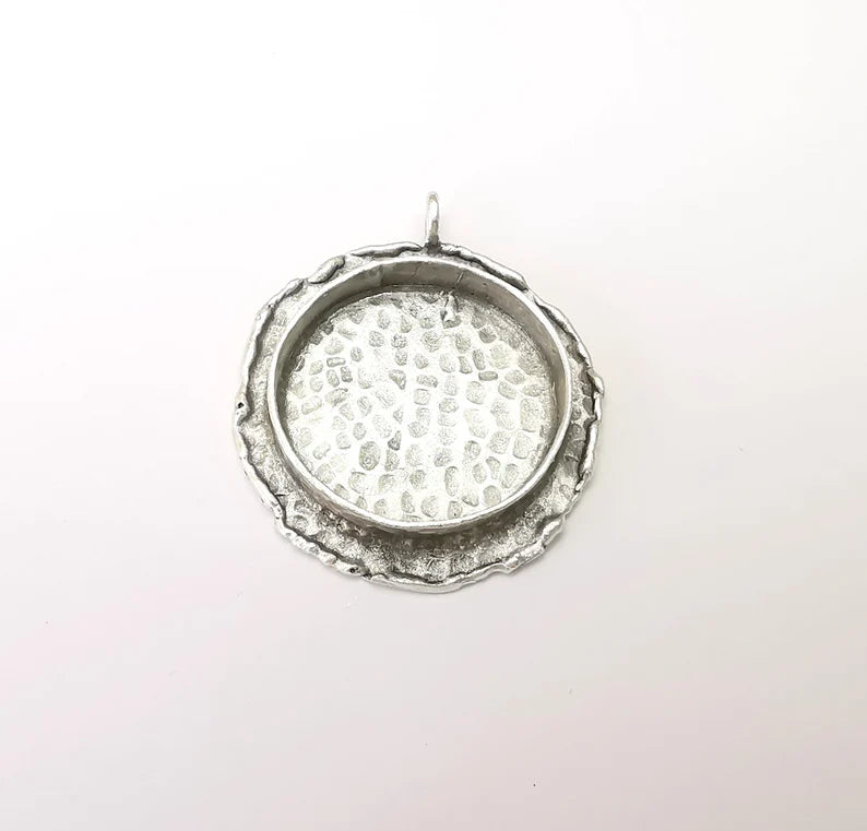 Hammered Pendant Blanks, Resin Bezel, Cabochon Bases, Mosaic Mountings, Dry flower Frame, Polymer Clay, Antique Silver Brass (25mm) G33588