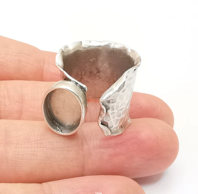 Hammered Ring Setting Resin Ring Blank Cabochon Mounting Adjustable Dried Flower Base Bezel Antique Silver Plated Brass (14x10mm) G33589