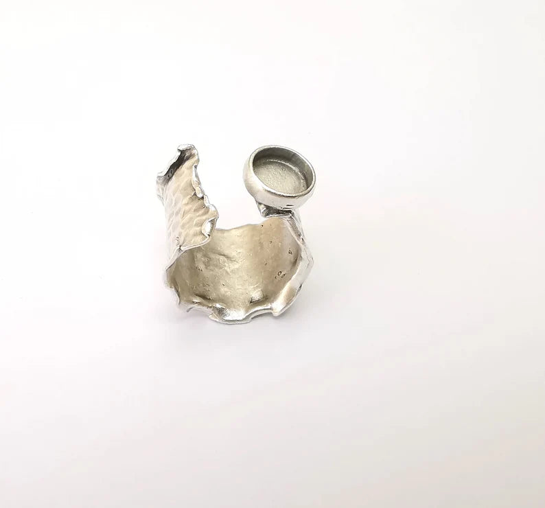 Hammered Ring Setting Resin Ring Blank Cabochon Mounting Adjustable Dried Flower Ring Base Bezel Antique Silver Plated Brass (8mm) G33598
