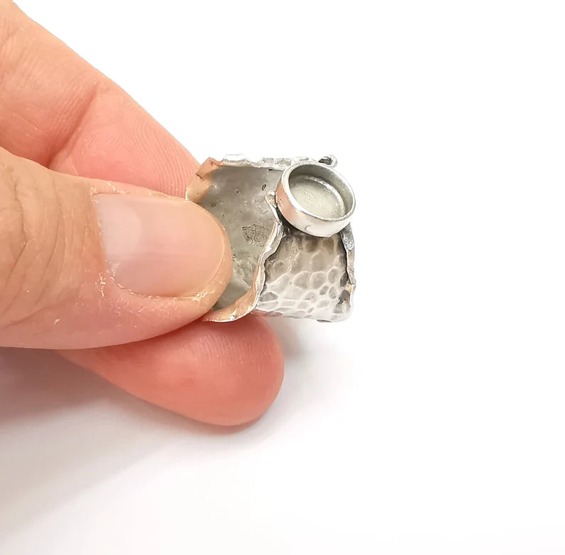 Hammered Ring Setting Resin Ring Blank Cabochon Mounting Adjustable Dried Flower Ring Base Bezel Antique Silver Plated Brass (8mm) G33598
