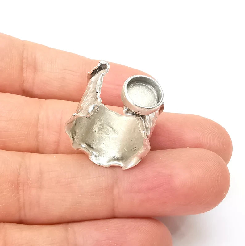 Hammered Ring Setting Resin Ring Blank Cabochon Mounting Adjustable Dried Flower Ring Base Bezel Antique Silver Plated Brass (8mm) G33598